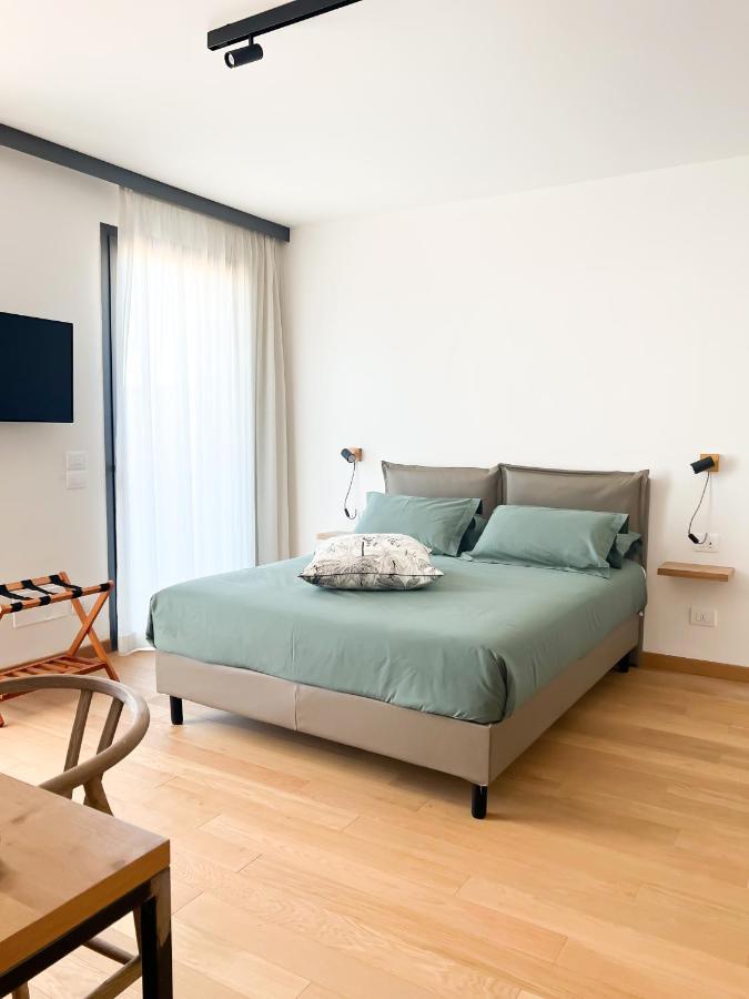 Glass House - Smart Rooms & Parking Lecce Exterior foto